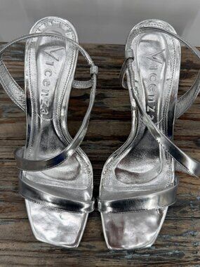 Vicenza Metallic Silver Strappy Heels Square Toe Sculptural Heel Size 7 Y2K